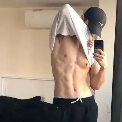晏青梦